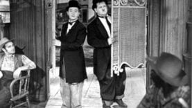 stan si bran Way Out West subtitrat romana Laurel & Hardy 1937 full movie